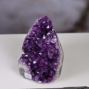 Uruguay Amethyst Mini Geode - 8x8x7cm - Harmonie und Entspannung – extra dunkler Qualität - NR 100