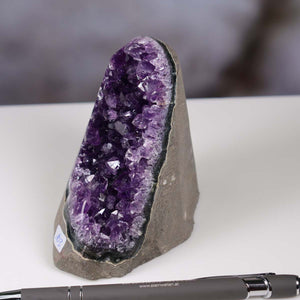 Uruguay Amethyst Mini Geode - 8x6x8cm - Harmonie und Entspannung – extra dunkler Qualität - NR 103