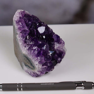Uruguay Amethyst Mini Geode - 6x7x8cm - Harmonie und Entspannung – extra dunkler Qualität - NR 108