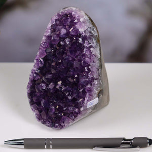 Uruguay Amethyst Mini Geode - 11x8x9cm - Harmonie und Entspannung – extra dunkler Qualität - NR 116