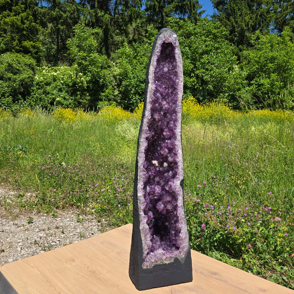 Amethyst Druse – Geode – Harmonie und Entspannung - 110x27x23cm - Nr. 140