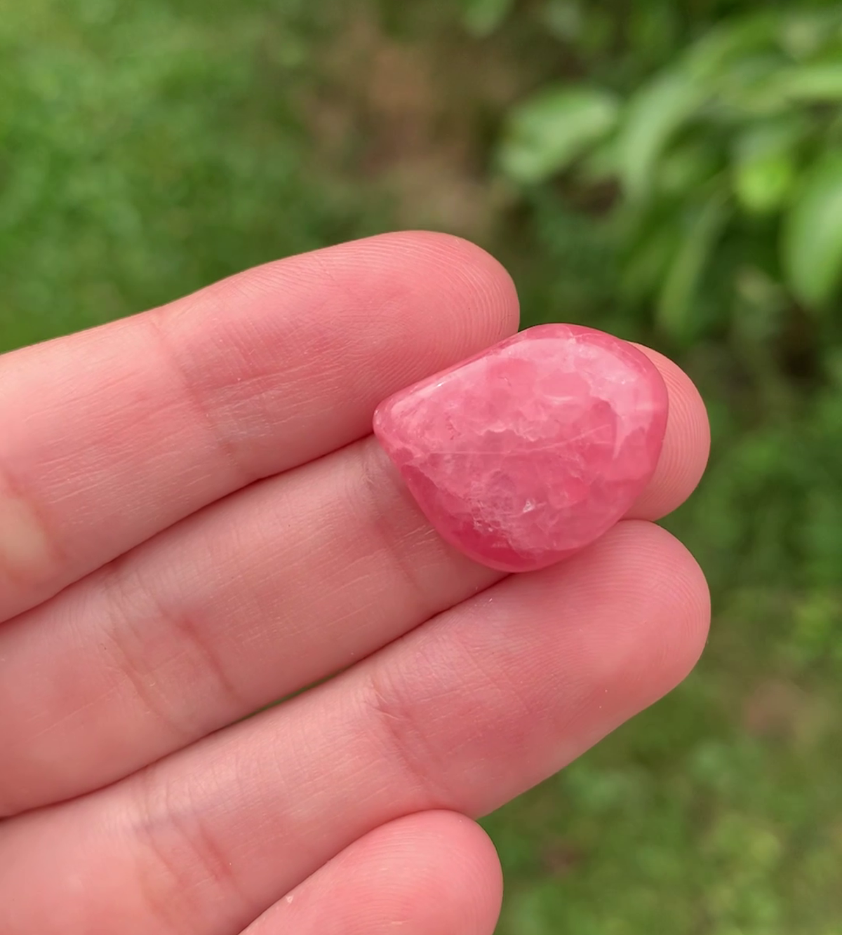 Kleiner Handschmeichler aus Rhodochrosit 