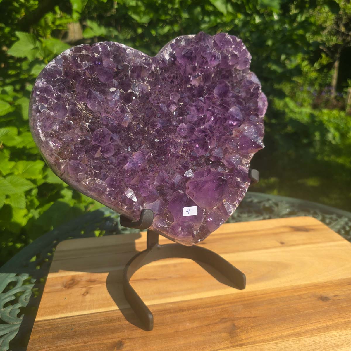 Amethyst Druse Amethyst Geode in Herzform mit Metallsockel 27x20x12cm - NR-4, funkelndes, lila Herz auf Halterung