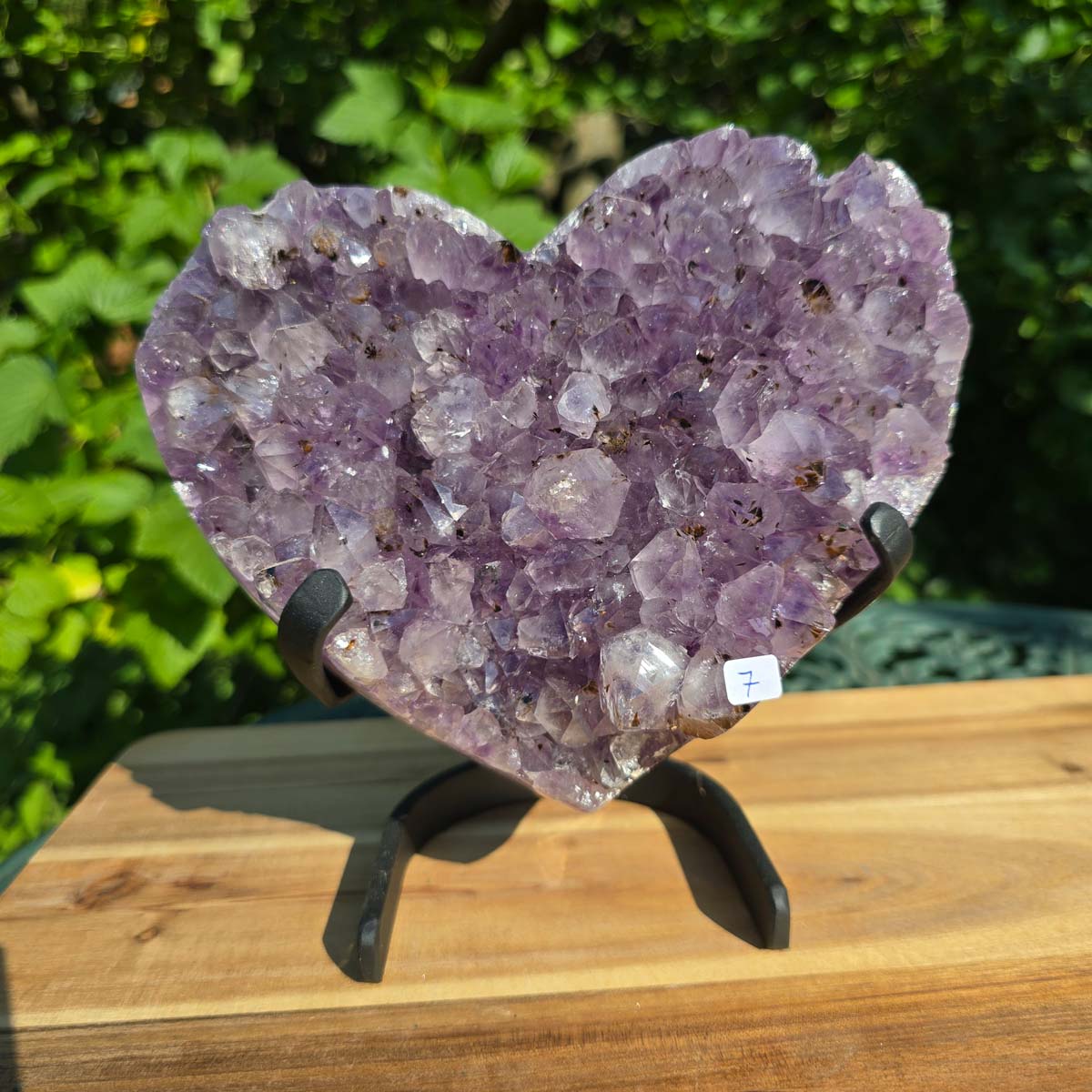 Amethyst Druse Amethyst Geode in Herzform mit Metallsockel 18x18x10cm - NR-7 auf stabilem Halter.