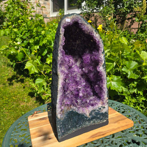 Amethyst Druse – Geode – Harmonie und Entspannung - 41x21x22cm - Nr. 205