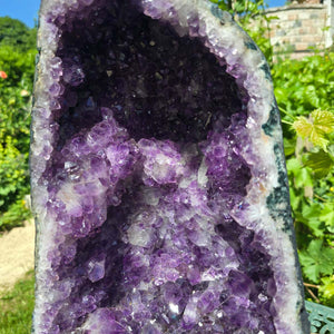 Amethyst Druse – Geode – Harmonie und Entspannung - 41x21x22cm - Nr. 205