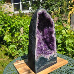 Amethyst Druse – Geode – Harmonie und Entspannung - 41x21x22cm - Nr. 205