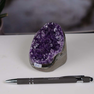Uruguay Amethyst Mini Geode - 7x6x8cm - Harmonie und Entspannung – extra dunkler Qualität - NR 21