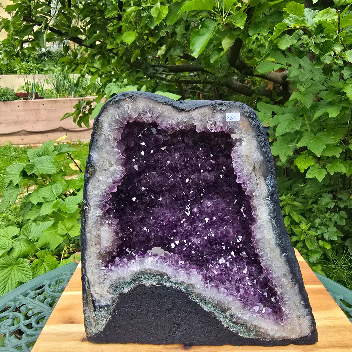 Amethyst Druse – Geode – Harmonie und Entspannung - 29x26x19cm - Nr. 220