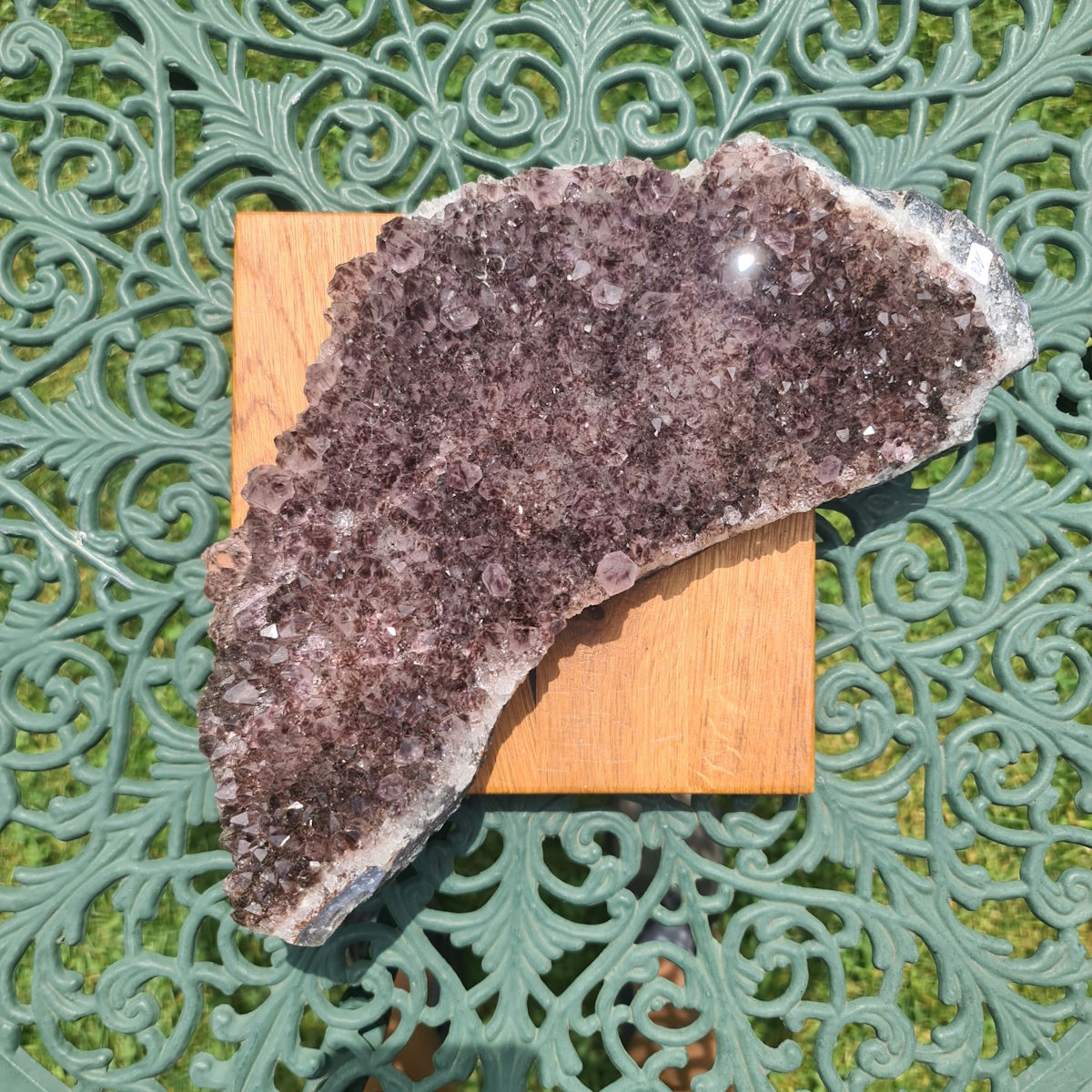 Großer Amethystcluster aus Brasilien