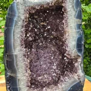 Amethyst Druse – Geode - 29x18x15cm und 11kg – Steinwelten OG - Nr. 289, helle Kristalle, wunderschöne Farben.