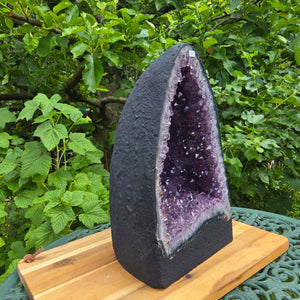 Amethyst Druse – Geode – Harmonie und Entspannung - 33x18x15cm - Nr. 303