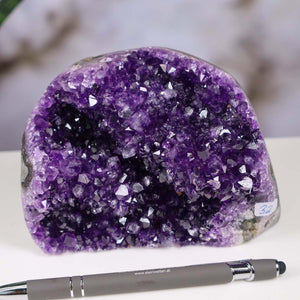 Uruguay Amethyst Mini Geode - 9x13x9cm - Harmonie und Entspannung – extra dunkler Qualität - NR 32