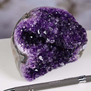 Uruguay Amethyst Mini Geode - 9x13x9cm - Harmonie und Entspannung – extra dunkler Qualität - NR 32