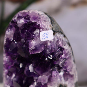 Uruguay Amethyst Mini Geode - 15x8x8cm - Harmonie und Entspannung – extra dunkler Qualität - NR 38