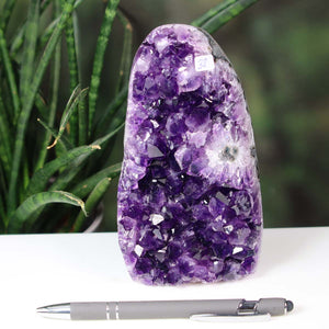 Uruguay Amethyst Mini Geode - 15x8x8cm - Harmonie und Entspannung – extra dunkler Qualität - NR 38