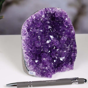 Uruguay Amethyst Mini Geode - 11x11x10cm - Harmonie und Entspannung – extra dunkler Qualität - NR 39