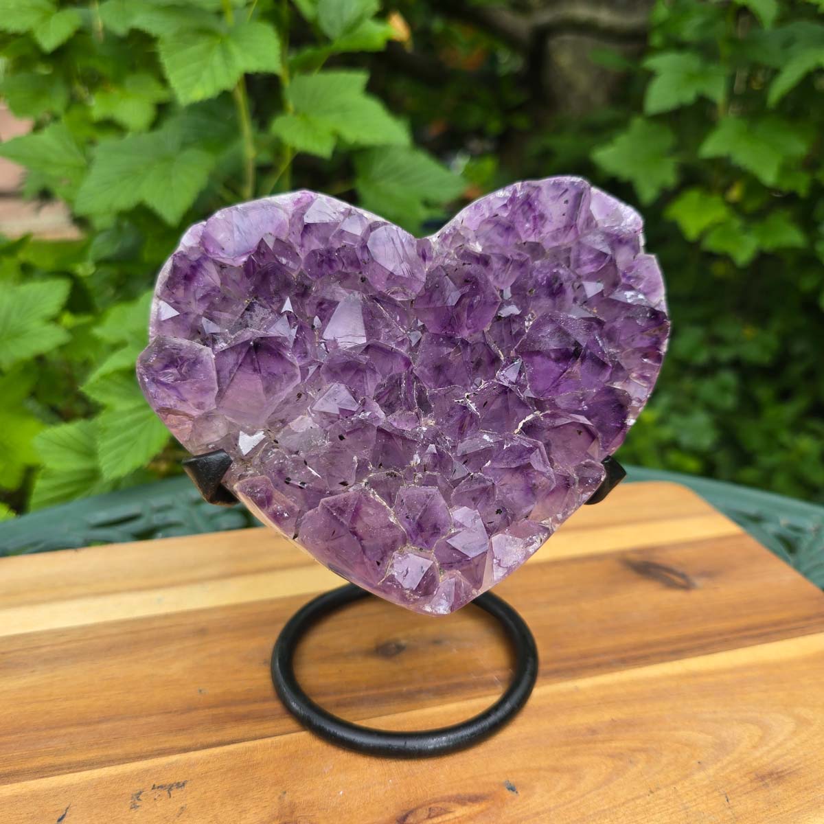 Amethyst Druse Amethyst Geode in Herzform mit Metallsockel 15x14x12cm - NR-40
