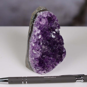 Uruguay Amethyst Mini Geode - 9x7x6cm - Harmonie und Entspannung – extra dunkler Qualität - NR 44