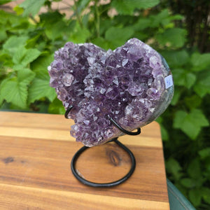 Amethyst Druse Amethyst Geode in Herzform mit Metallsockel 12x11x9cm - NR-46
