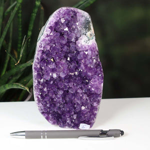Uruguay Amethyst Mini Geode - 16x9x5cm - Harmonie und Entspannung – extra dunkler Qualität - NR 5