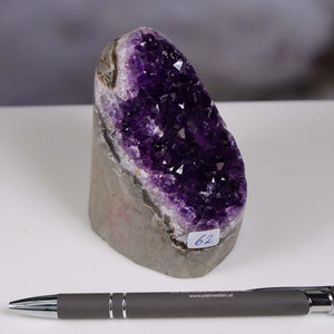 Uruguay Amethyst Mini Geode - 9x5x8cm - Harmonie und Entspannung – extra dunkler Qualität - NR 62