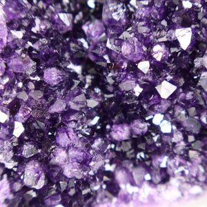 Uruguay Amethyst Mini Geode - 12x8x8cm - Harmonie und Entspannung – extra dunkler Qualität - NR 63