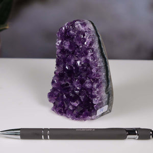 Uruguay Amethyst Mini Geode - 9x6x5cm - Harmonie und Entspannung – extra dunkler Qualität - NR 74