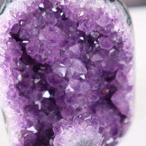 Uruguay Amethyst Mini Geode - 8x7x6cm - Harmonie und Entspannung – extra dunkler Qualität - NR 77