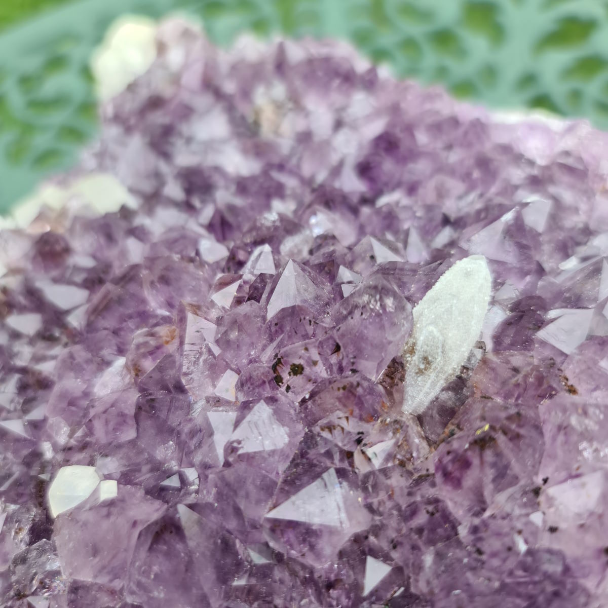 Rohe Amethystgeode von Brasilien 