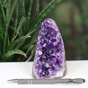 Uruguay Amethyst Mini Geode - 10x7x8cm - Harmonie und Entspannung – extra dunkler Qualität - NR 80