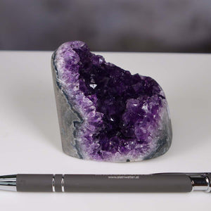 Uruguay Amethyst Mini Geode - 6x5x7cm - Harmonie und Entspannung – extra dunkler Qualität - NR 84