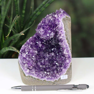 Uruguay Amethyst Mini Geode - 13x10x10cm - Harmonie und Entspannung – extra dunkler Qualität - NR 87