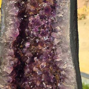 Amethyst Druse – Geode – Höhe 122cm - 70kg – UNIKAT Nr. 91