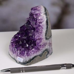 Uruguay Amethyst Mini Geode - 10x8x9cm - Harmonie und Entspannung – extra dunkler Qualität - NR 92