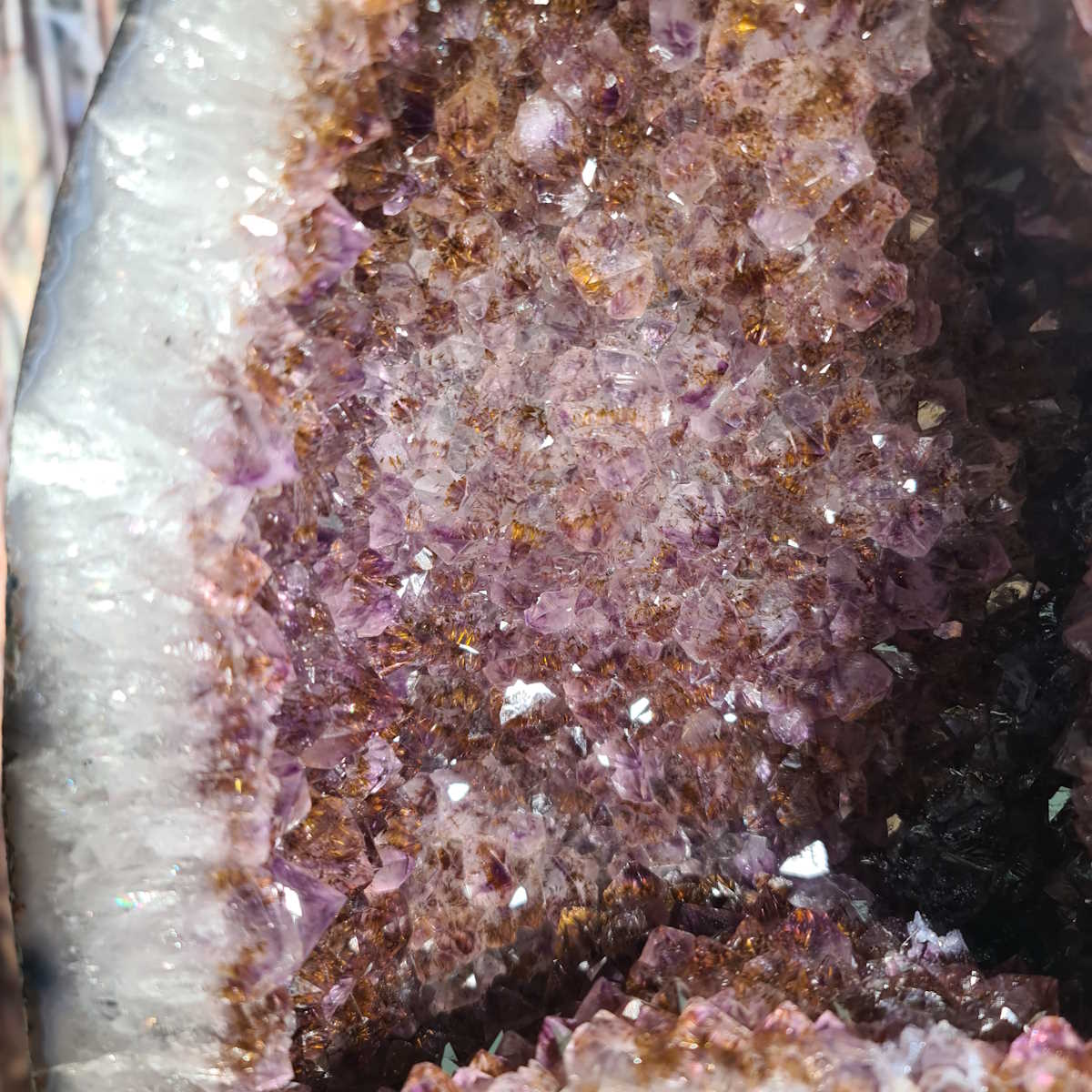 Amethyst kaufen bei Steinwelten in Graz