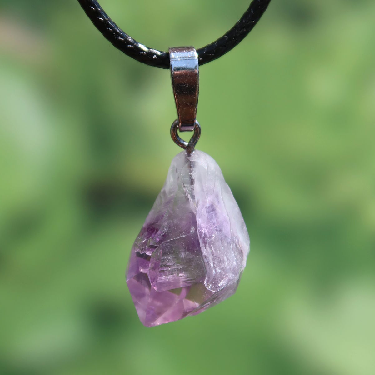 Amethyst Natur Kristall Anhänger - Spiritualität und Intuition - UNIKAT Nr. 5, roh und ungeschliffen, einzigartiger Natursteinanhänger