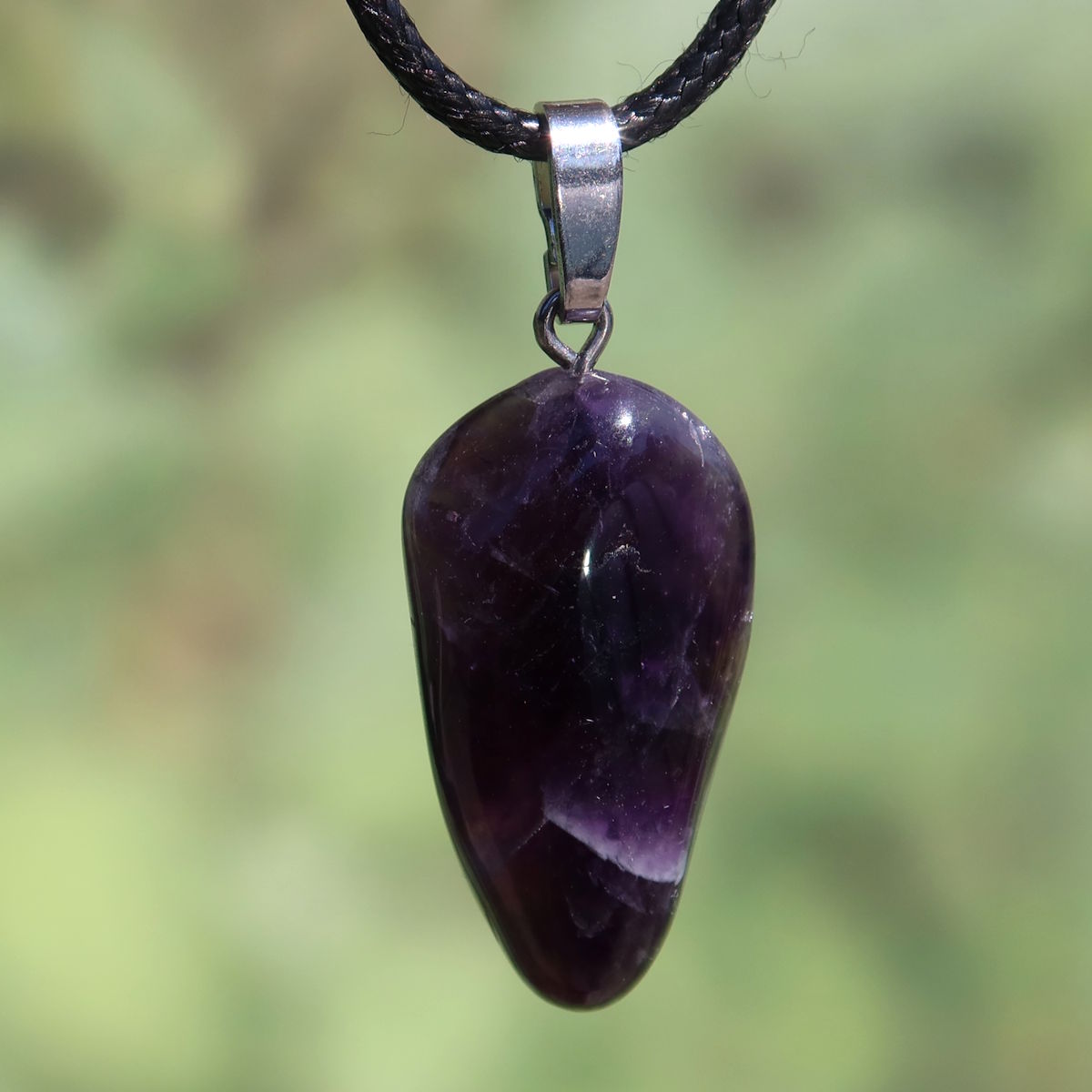 Amethyst Anhänger - Schutz und Spiritualität - UNIKAT Nr. 11 - einzigartiger lila Edelsteinanhänger mit Silberöse