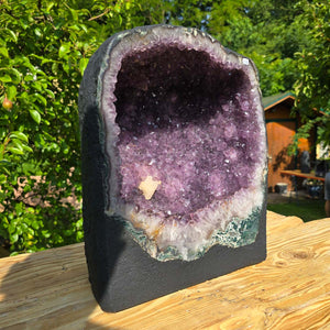 Amethyst Druse – Geode - 36x30x21cm und 27,6kg – Steinwelten OG - Nr. 158, ideal for stylish interiors and meditation spaces.