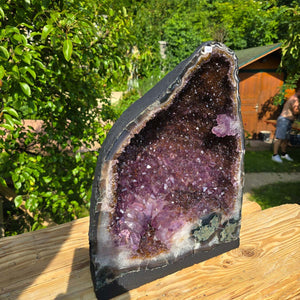 Amethyst Druse – Geode - 38x31x21cm und 21,2kg – Steinwelten OG - Nr. 168, ideal für stilvolle Raumgestaltung und Meditation