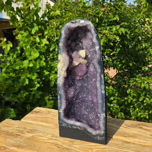 Amethyst Druse – Geode - 49x22x18cm und 18,2kg – Steinwelten OG - Nr. 192, ideal for home or office decor with unique crystal structure.