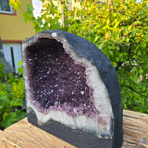 Amethyst Druse – Geode - 42x21x18cm und 19,6kg – Steinwelten OG - Nr. 235, perfect for stylish interiors and meditation spaces