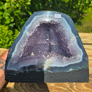 Amethyst Druse – Geode - 16x18x13cm und 4,2kg – Steinwelten OG - Nr. 251, perfect for elegant interiors and unique decor accents.