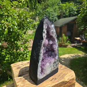 Amethyst Druse – Geode - 35x19x15cm und 10,2kg – Steinwelten OG - Nr. 256, ideal for stylish interiors and meditation spaces.