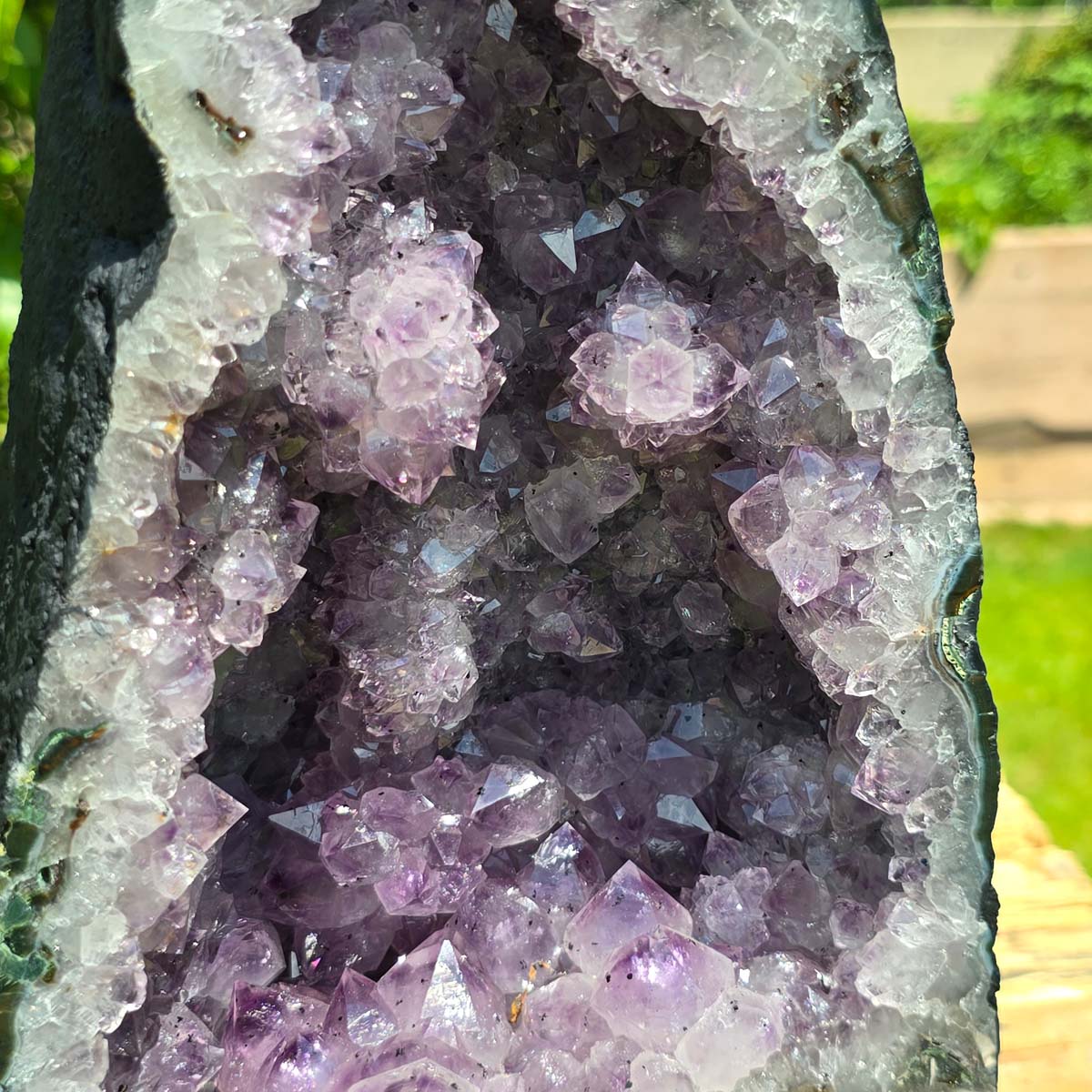 Amethyst Druse – Geode - 35x19x15cm und 10,2kg – Steinwelten OG - Nr. 256 natural crystal formation