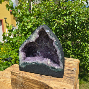 Amethyst Druse – Geode - 28x28x16cm und 12,4kg – Steinwelten OG - Nr. 258, unique home decor piece for elegant interiors.