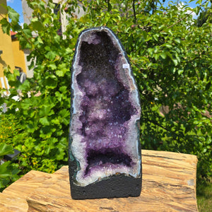 Amethyst Druse – Geode - 37x18x17cm und 10,4kg – Steinwelten OG - Nr. 261, unique amethyst crystal for stylish interiors and meditation.