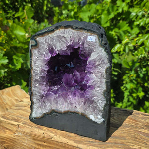 Amethyst Druse – Geode - 22x18x11cm und 6,6kg – Steinwelten OG - Nr. 26 decorative crystal geode with vibrant purple hues