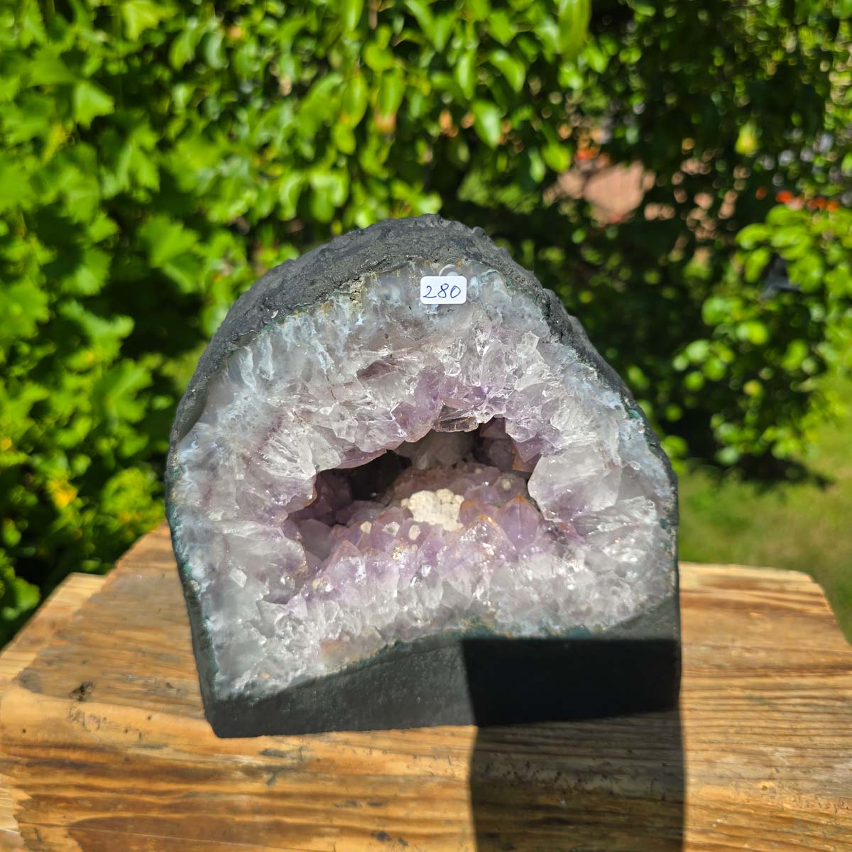 Amethyst Druse – Geode - 20x20cm und 7,2kg – Steinwelten OG - Nr. 280, helle Kristalle, Brasilien, Blickfang im Wohnraum