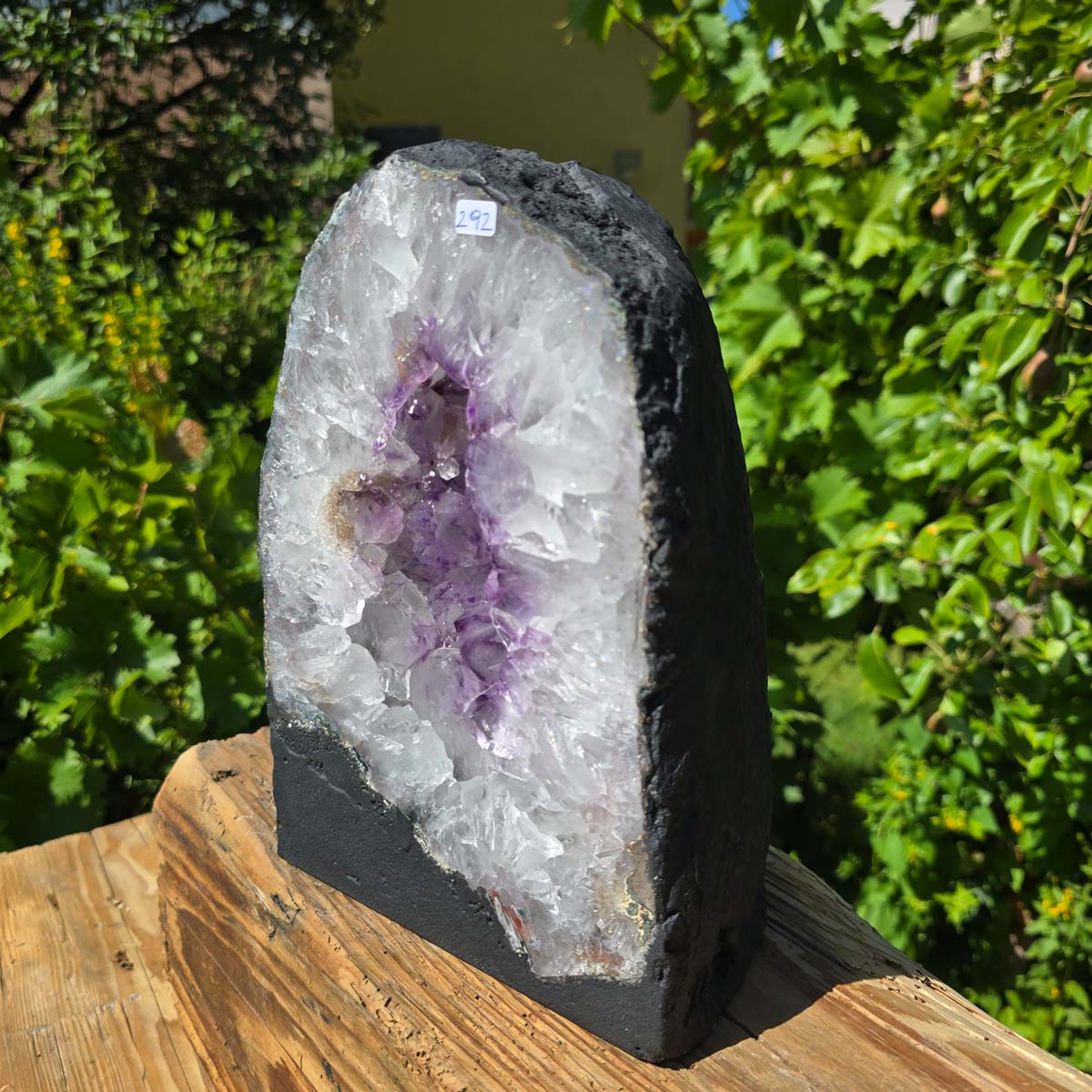 Amethyst Druse – Geode - 25x18cm und 7,8kg – Steinwelten OG - Nr. 292 with bright crystals from Brazil.